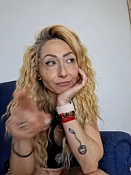 دردشة harleyejoker1 الجنسية المباشرة