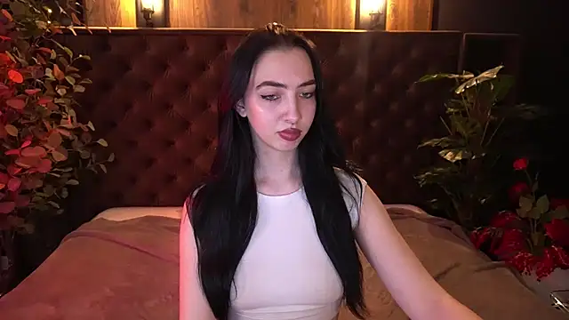 WildKittenX_ 即時 XXX 聊天