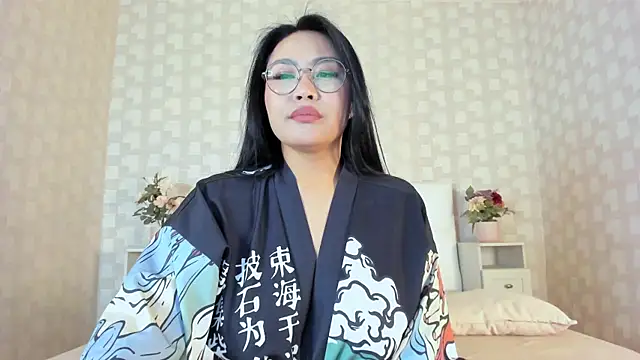 NatsumiHun's Live XXX Chat