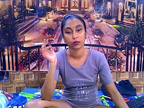 Chatroom XXX en direct de IndianSexyButt