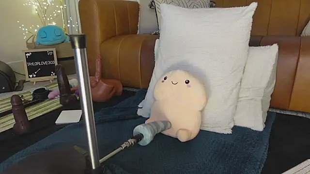 Taylorlove303 现场XXX聊天