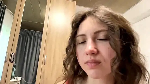 BerniceDevries Live XXX-Chat