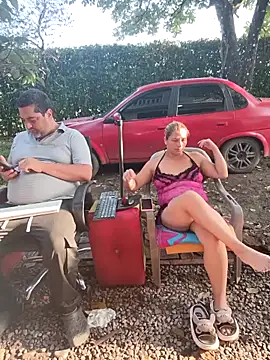 Pokazy przed kamerką – hotandfierylatinos2023