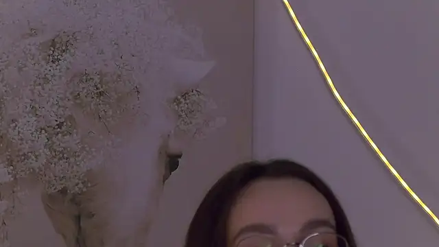 Emily_Simon: онлайн-секс-чат