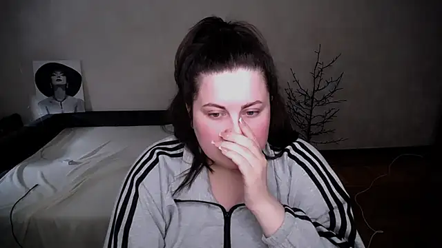 Emily_MoのライブXXXチャット