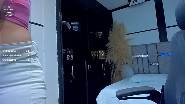 XXX chat uživo modela SamaraAnders_