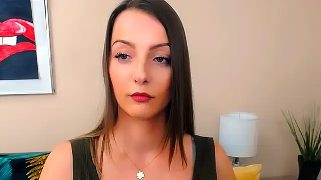 XXX chat uživo modela NatalieSexy