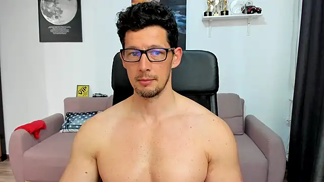 XXX chat uživo modela BrutusK08