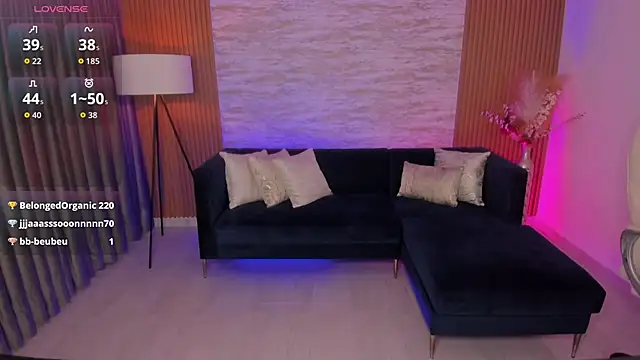 Chat +18 de ANGIE-SMITH ao vivo