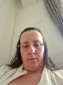 Goodass7 live XXX chat