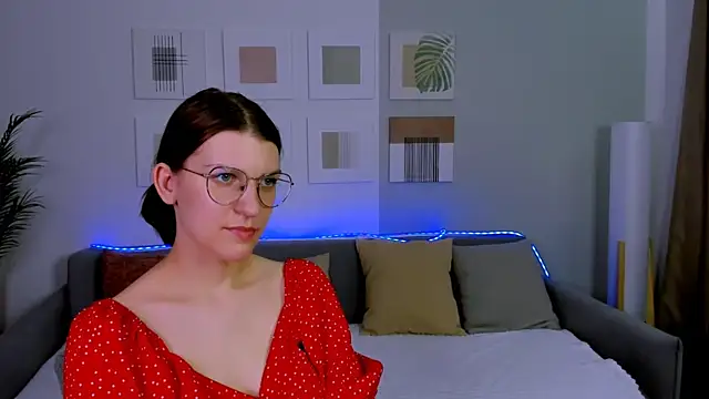 AnnaThorne's Live XXX Chat