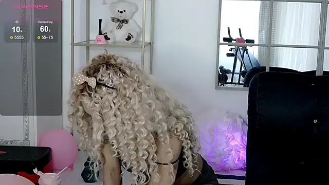 SarahRaynex's Live XXX Chat