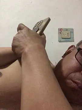 yaocaobi8 Show Webcam