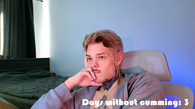 DENIS_HERE 网络视讯表演