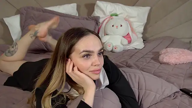 دردشة AnitaVenture الجنسية المباشرة