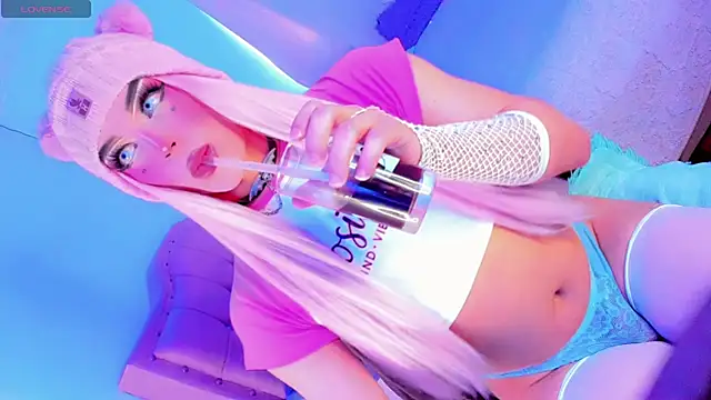 Shiaki_04 webkamerás műsora