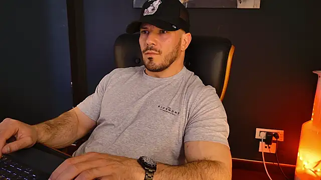 AngeloEric Adlı Modelin Web Kamerası Şovu