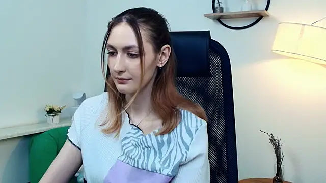 Chat XXX en directo de LoraLanett