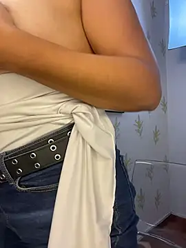 Chat XXX en directo de Laia_white