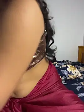 curvy_erotic1 live XXX chat