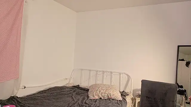 Chat XXX en directo de KikiMoor