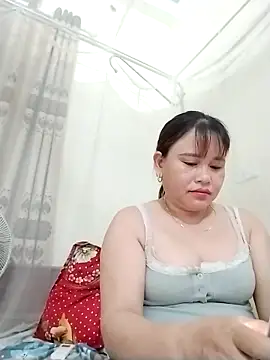 Czat XXX na żywo – Moubie1