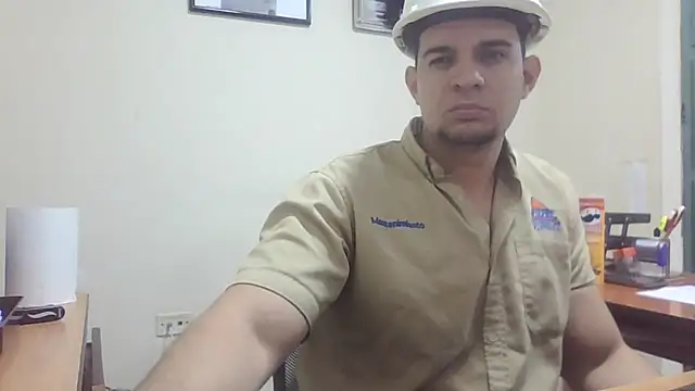 Officeb0y Live XXX-chat