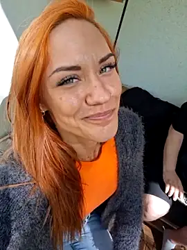 SlimBellaOfficial Webcam-Show