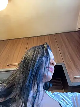 Hotmomcheckk_ webcam show