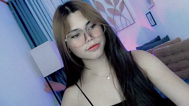 PrettyBlythes_TS Webcam Show