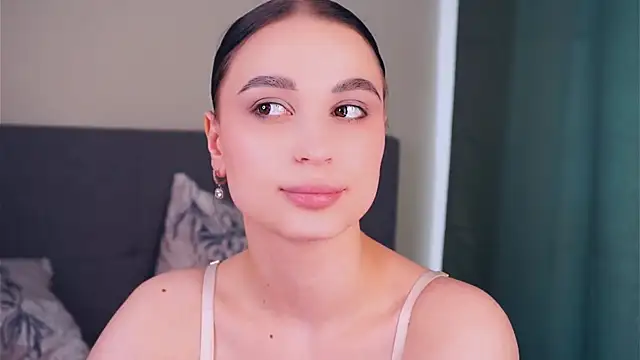 ZofiaSoshnik 现场XXX聊天