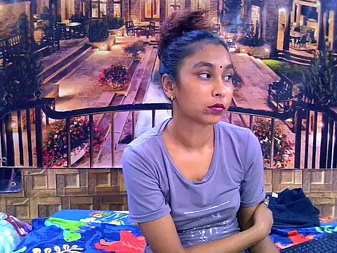 แชท XXX สดของ IndianSexyButt