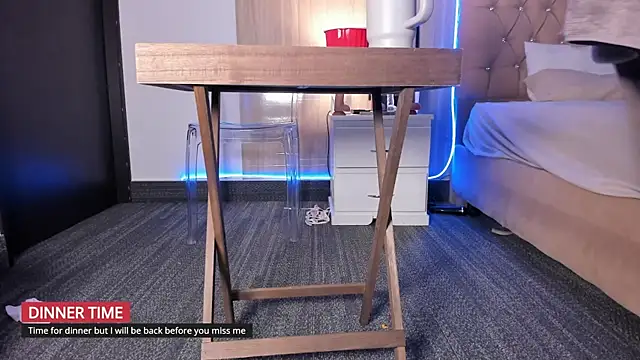 Maddyluxe: онлайн-секс-чат