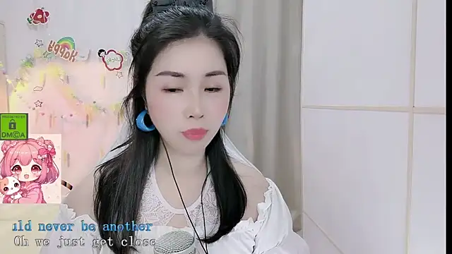 HK_angelchloe élő XXX-chatje