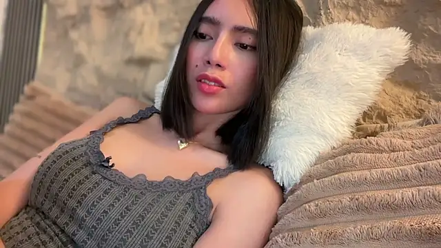 XXX chat uživo modela GenesisCastillano