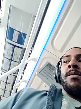 Chat XXX ao vivo de Mikaaa97