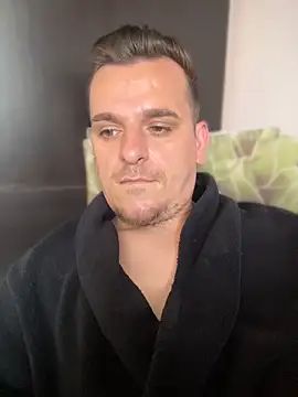 Huge_cock22cm's Webcam Show