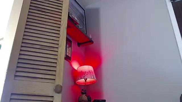 Show Webcam de studlyhardwoodd