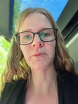 Bikergirl_97 – webcam-show