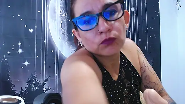 Hikaryfire Chat XXX live