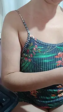 Chat +18 de _SexyPetite_ ao vivo