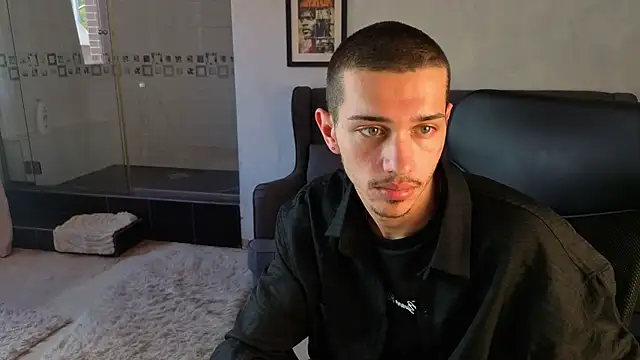 Chat +18 de KaydenDrew ao vivo