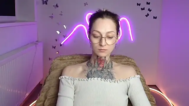 Esmi_Winter Chat XXX in diretta