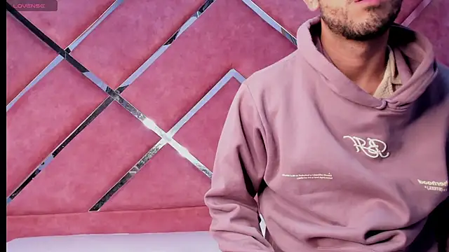 RodrigoColby2 Live XXX-Chat