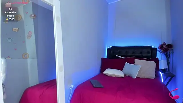 ObsidianButterfly_: διαδικτυακό σόου στην κάμερα