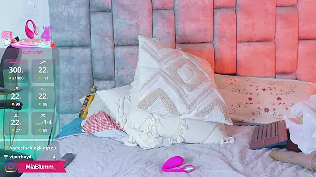 MiiaBlumm_n Live XXX chat
