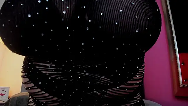 ScarletBigTitties élő XXX-chatje