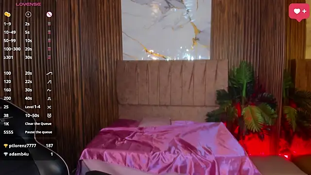 Chat +18 de juanita_tay ao vivo