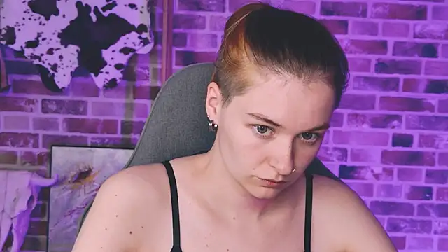 LadyLolipop_ élő XXX-chatje