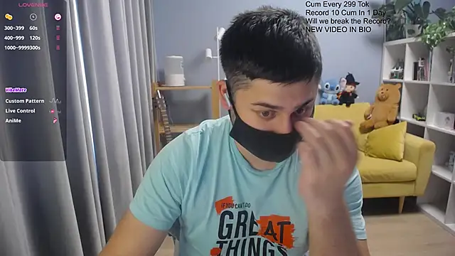 Show modela Tomguys na web-kameri